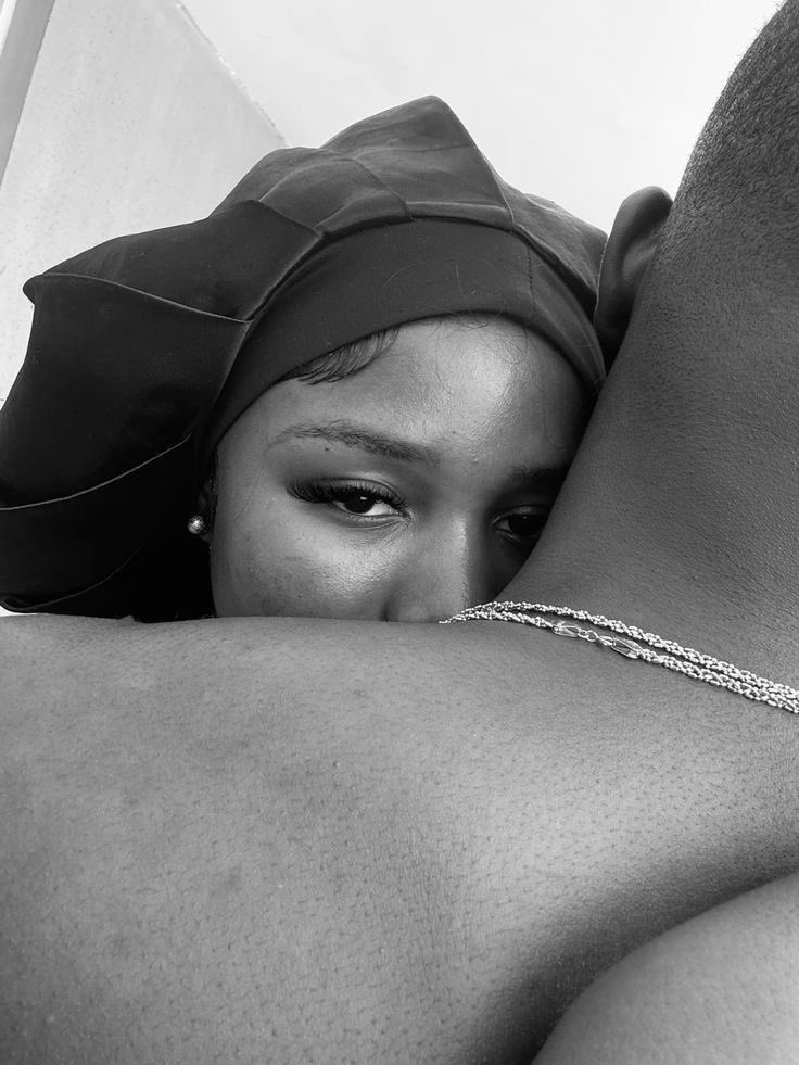 Had a fight with Bae
We got on and off calls to try to settle.

Bae called and said 'I'm outside'
I love Bae
Bae loves me

🥹