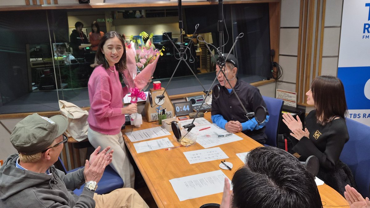 kinashinokai's tweet image. #木梨の会
#近藤夏子 アナ🎙️
おめでとう👏
ということで今回の放送で…
産休に入る夏子アナ🎙️
後任は #佐々木舞音 アナ✨️

#木梨憲武 #所ジョージ
#TBSラジオ #radiko