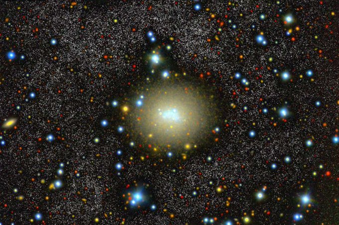 Mystery deepens as isolated galaxy forms stars with no obvious fuel

A galaxy in a practically empty area of the universe seems to be impossibly forming stars, and new observations have only deepened the puzzle

newscientist.com/article/250442…

docs.google.com/document/d/1ko…