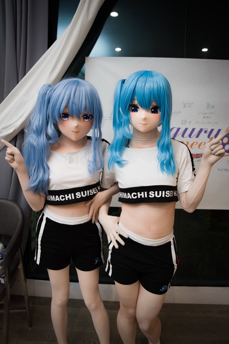 Suisuiseisei 💙💙

Who’s ready to learn Bibideba? 三👠

☄️: <a href="/kig_gray/">Gray</a> 
🏡: <a href="/kigurumeet/">Kigurumeet</a> 

#kigurumi #着ぐるみ #星街すいせい #ほしまちぎゃらりー