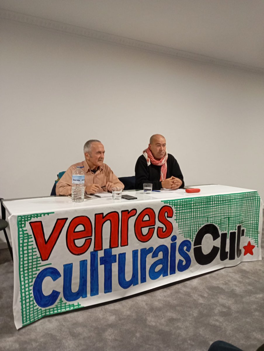 Acollemos hoxe en Cangas presentación do libro “San Fermines de 1978 Los Victimarios” dentro dos #venresculturais da CUT. O seu autor, Sabino Cuadra, chamou a recuperar esta parte da historia esquecida e ocultada.