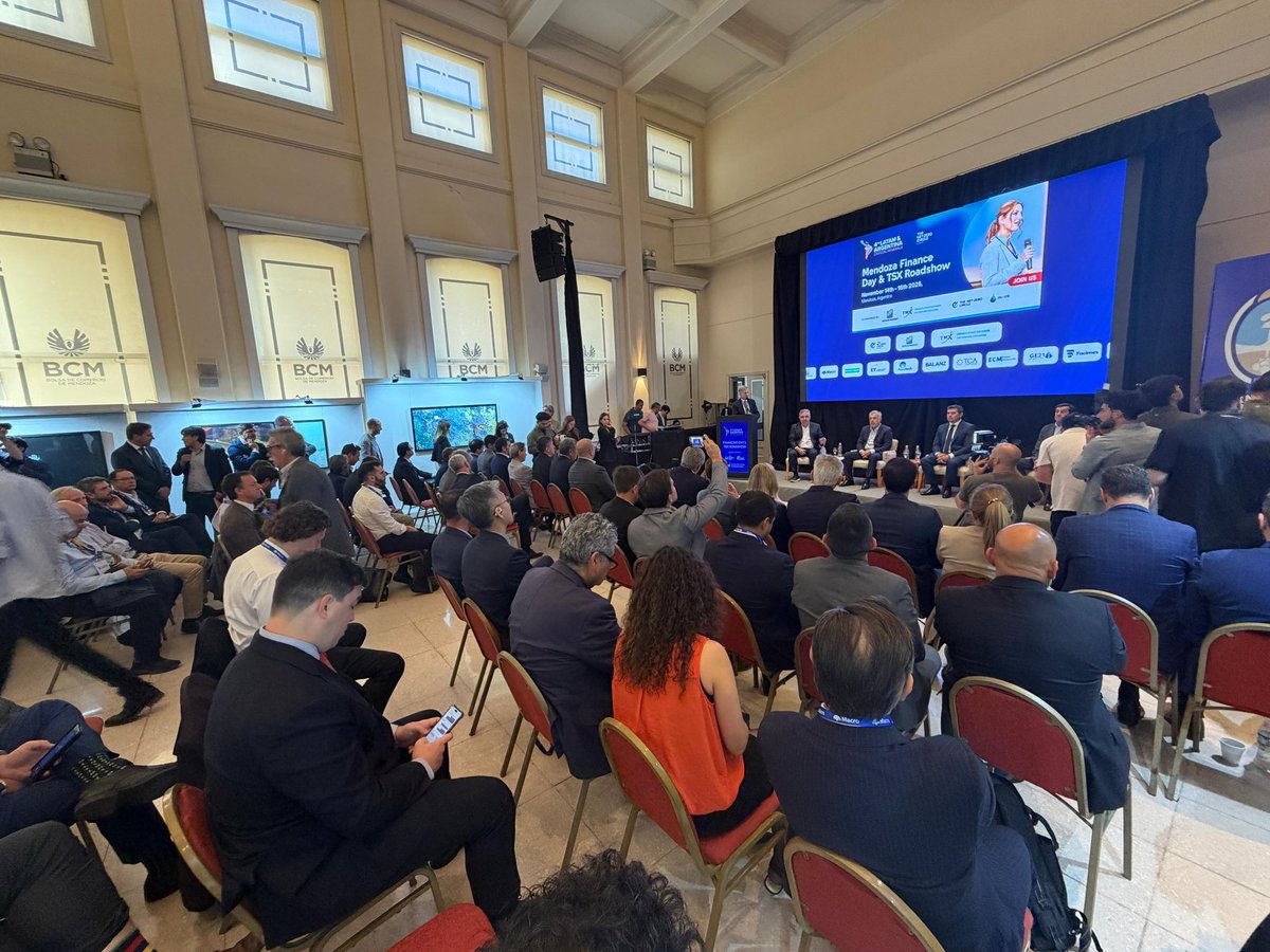 carlossadirjuy's tweet photo. JUJUY PRESENTE EN LA CUMBRE DE MINERALES CRÍTICOS

Participé del LATAM & Argentina Critical Minerals Summit en Mendoza, junto a los gobernadores @alfredocornejo , @DrMarceloOrrego y @RaulJalil_ok . Expusimos sobre el presente y el futuro de la minería y las ventajas que posee el sector en cada una de nuestras provincias.

Tenemos una oportunidad enorme. El mundo está demandando los minerales que nosotros tenemos, y eso puede transformar la vida de nuestra gente si hacemos las cosas con reglas claras.

En Jujuy trabajamos acompañando a las empresas desde el minuto cero, fortaleciendo la licencia social, generando trabajo para nuestras comunidades, formando proveedores locales y apostando a la energía limpia.

Jujuy atrae inversiones gracias a su infraestructura, recursos humanos y naturales.