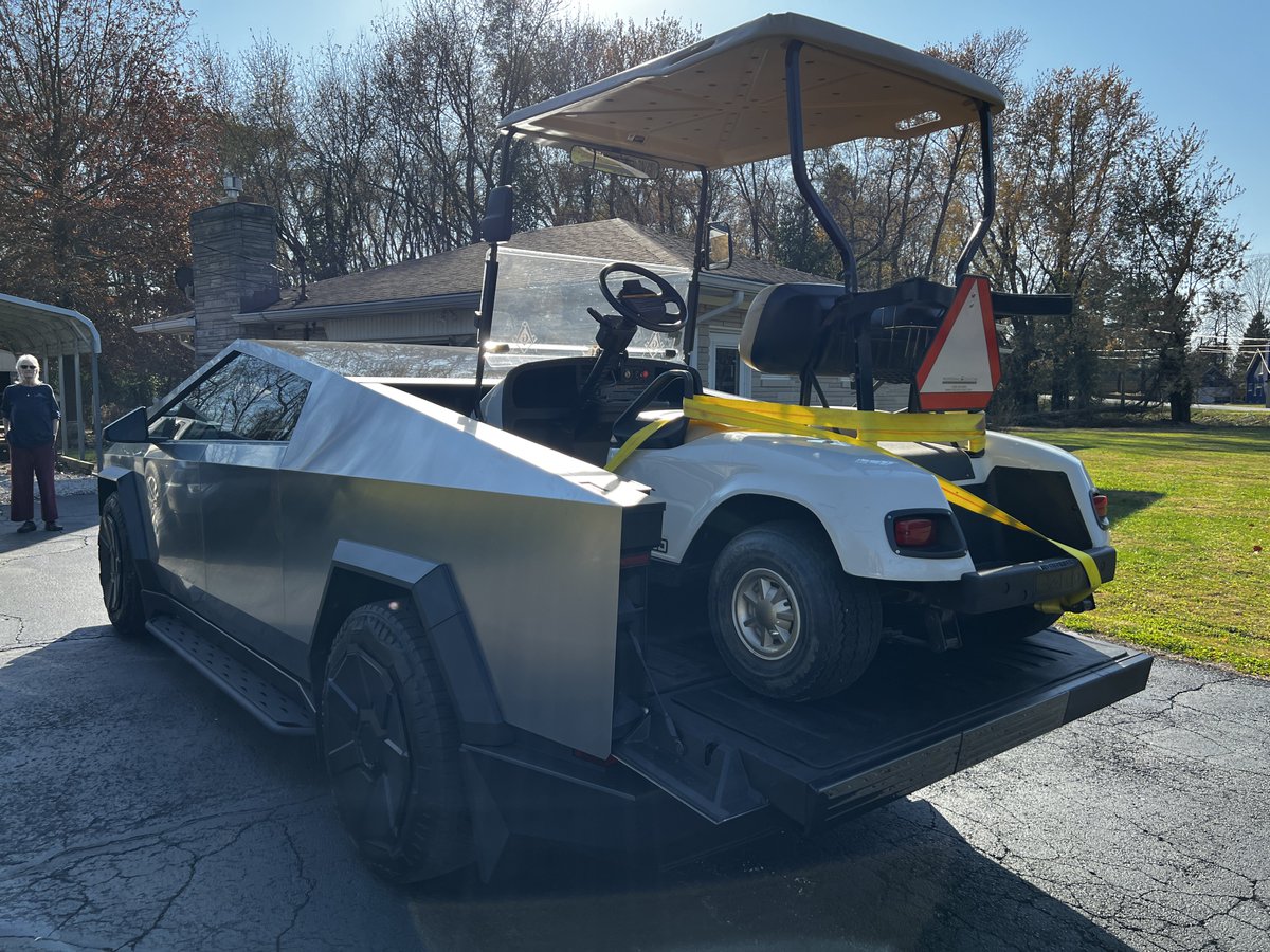 Jenni⚡️Current tweet media