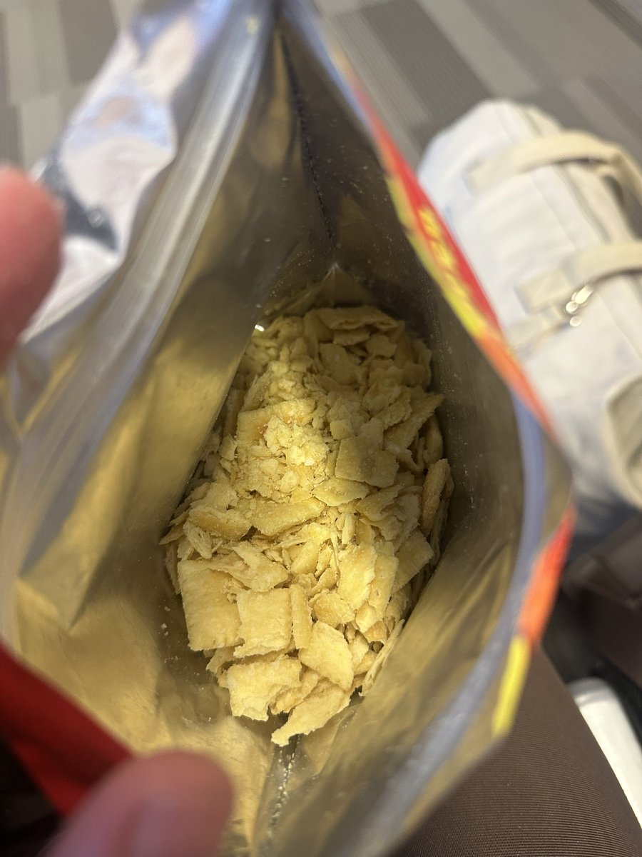 BeeerWRLD's tweet photo. @cheezit wtf man https://t.co/dCyJ7doAcZ