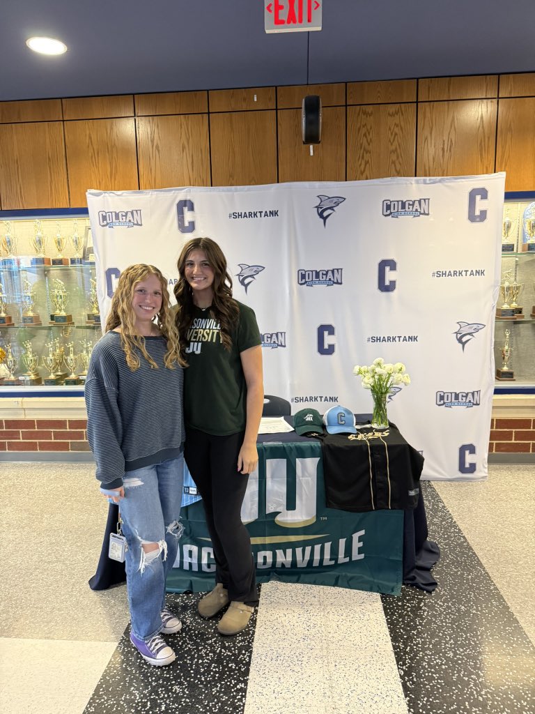 So proud of my girl <a href="/DorseyGrose/">Dorsey Grose 2026</a> yesterday at her signing!! You’ve worked so hard and I can’t wait to watch you at the next level 💪 <a href="/StarzGold_Bunn/">Starz Gold 18u (Bunn)</a>