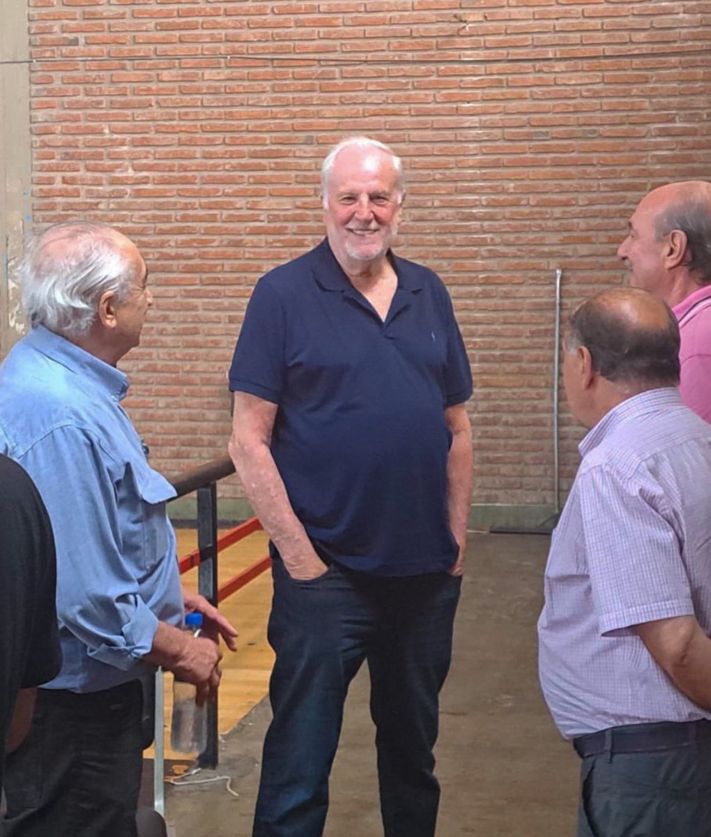 ✅ José Néstor Vignatti ocupará un lugar en la sindicatura de la lista Tradición Sabalera. Se hizo un movimiento de lugares para que pueda estar en los próximos comicios de #Colón. 

📋 La situación de Alejandro Bonazzola también estaría resuelta, se presentó la documentación