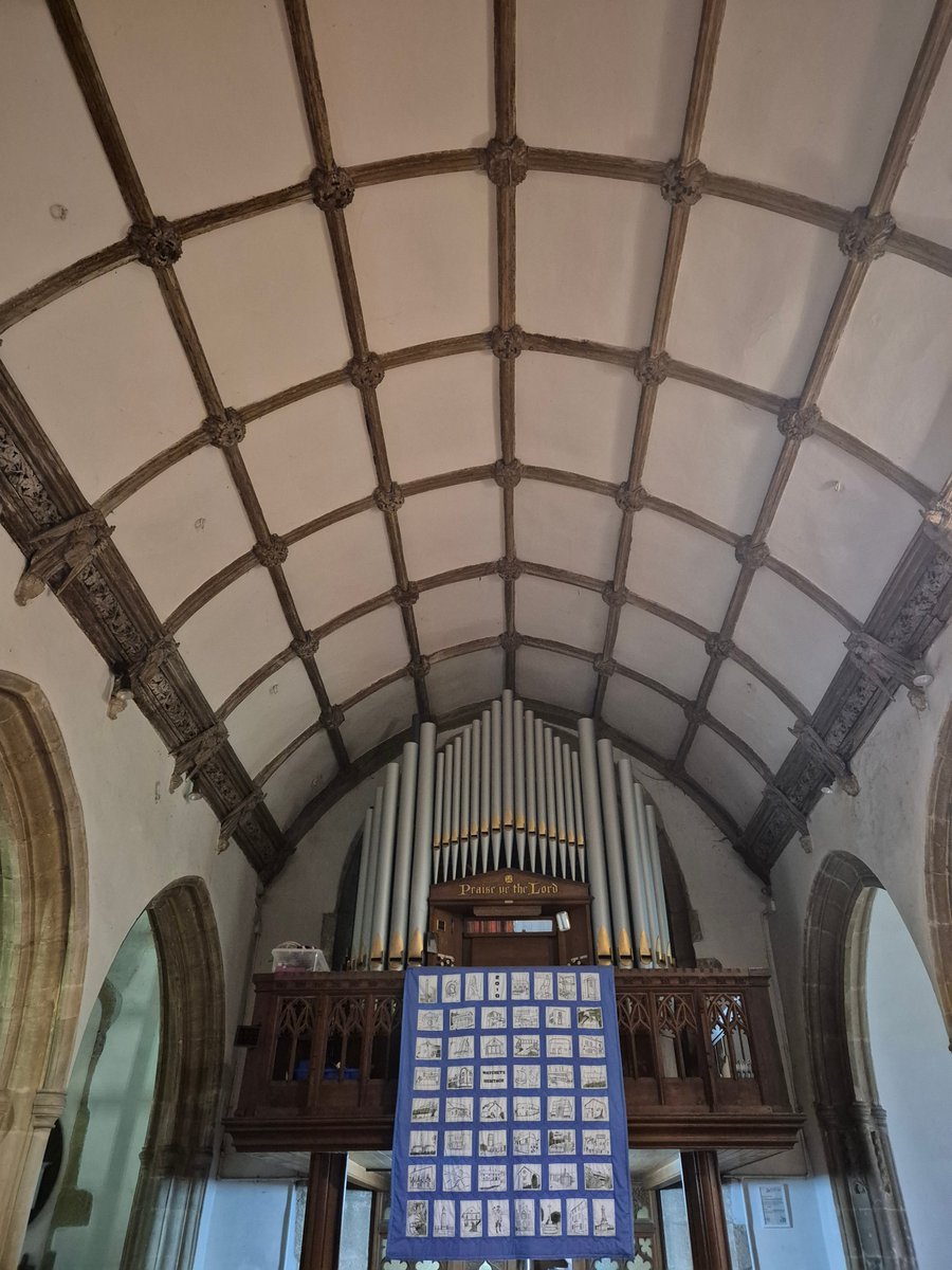 TheHistoryMouse's tweet photo. There's a certain steam punk quality to these #FridayPipes

Gallery in west tower arch #StDecumanWatchet #Somerset https://t.co/VhqqWizSnd