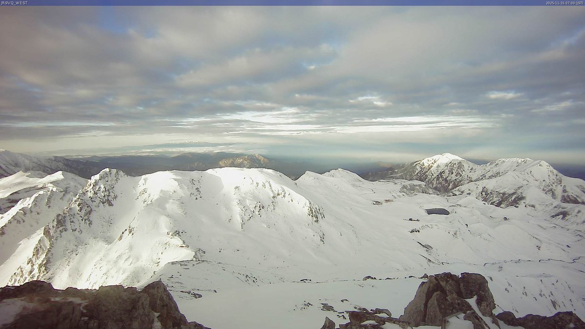 おはようございます 11/15 7:00 立山山頂 晴れ 気温計、東カメラ停止中