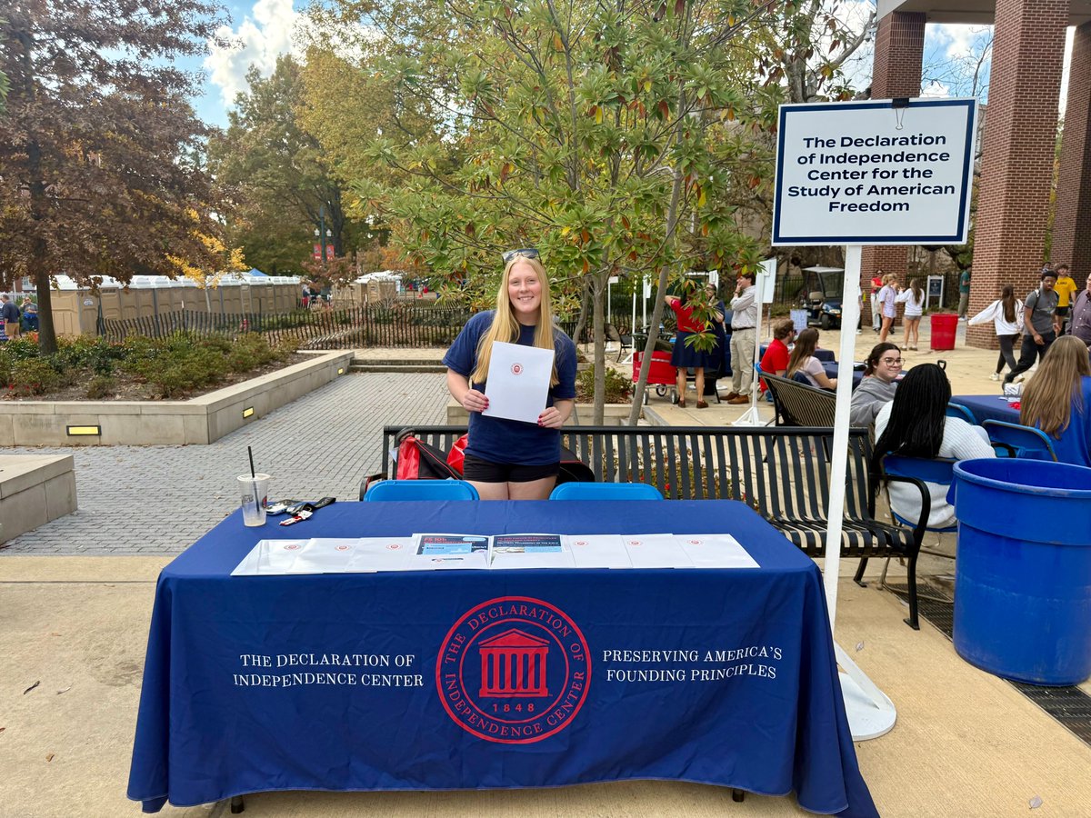 umdeclaration's tweet image. On Friday, we wrapped up our final Browse Fair of the semester! It was a pleasure meeting so many of our potential future Freedom Studies Scholars. We couldn’t be more excited for what’s ahead. To all incoming freshmen: be sure to stop by our booth at Browse Fairs, orientations,…