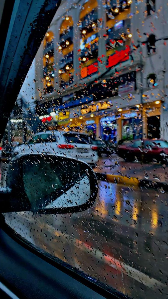 - وتُزهرُ الرّوحُ قبلَ الأرضِ يا مطر..🥹