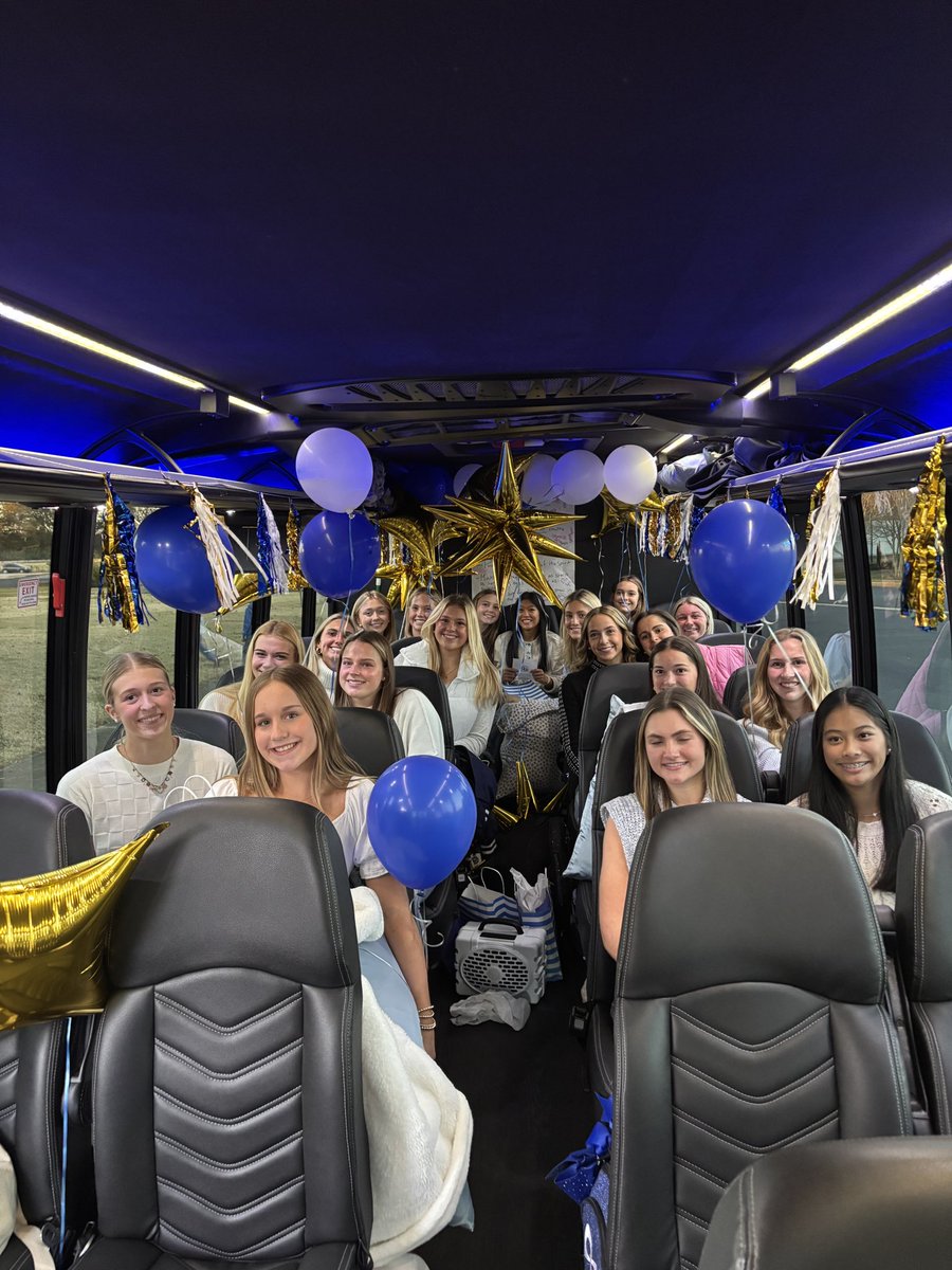 OCHS_Athletics's tweet photo. And they’re off! Our competition cheer team is headed to Macon to compete in the state championship tomorrow at 10am! #WeAreOne #SpearEm https://t.co/YNnlKtyuNX