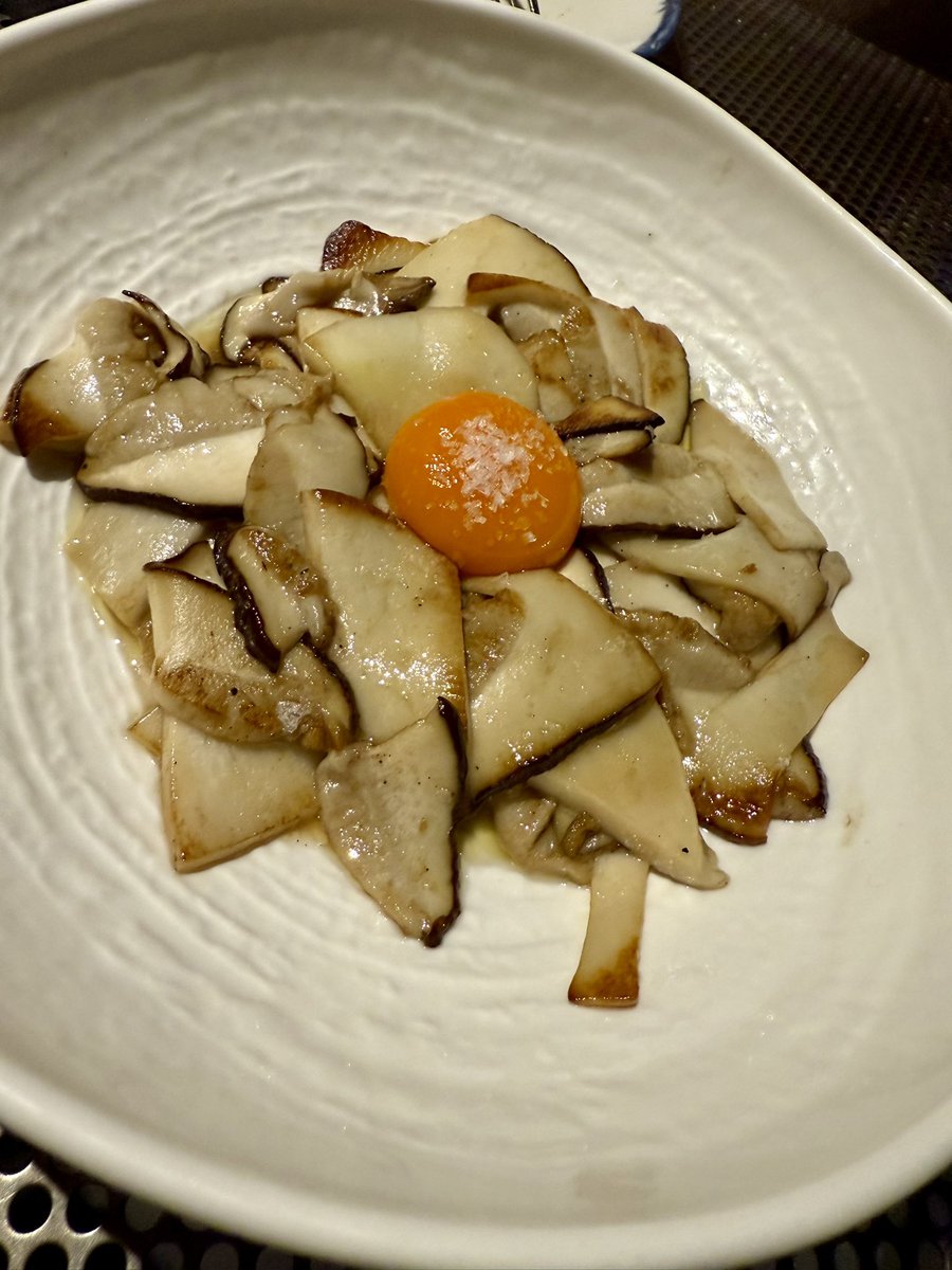 Carlos Sancha tweet media