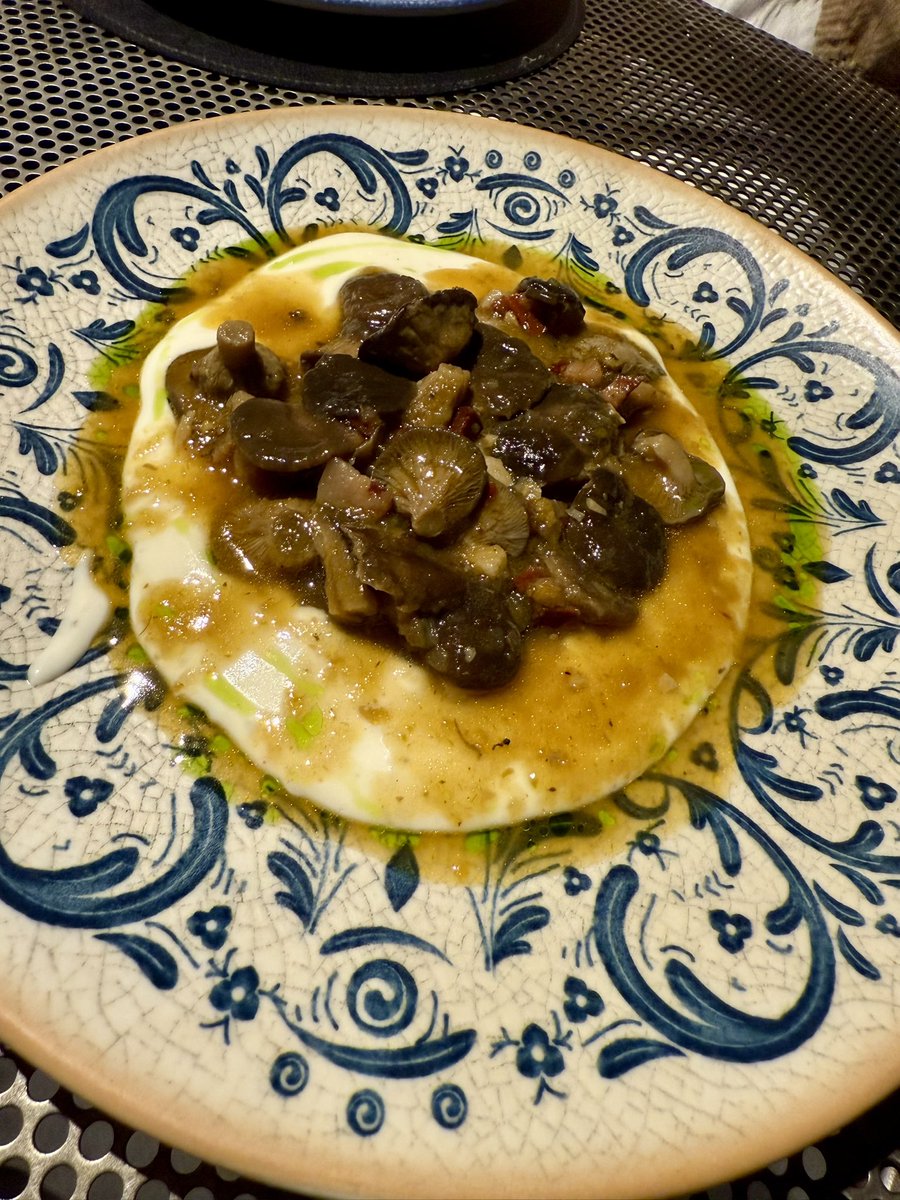 Carlos Sancha tweet media