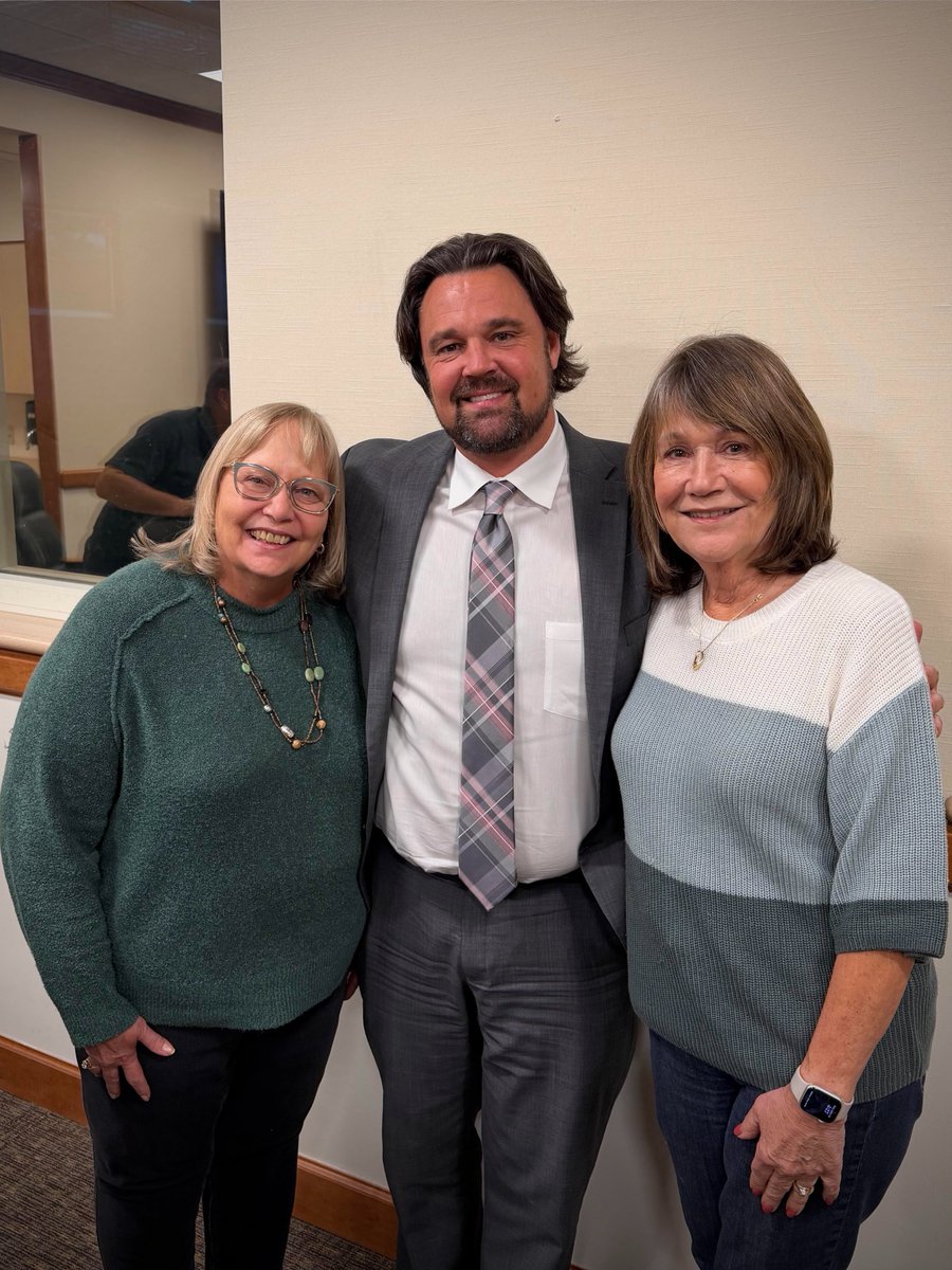 Huge THANK YOU to 3 extraordinary leaders whose passion has shaped the future of compassionate care at LUH Foundation: Bonnie Finley, Joan Horsfall, and Ryan Mason. Your terms end on 12/31/25, but your legacy? That's forever. We're endlessly grateful for the impact you've made!🩵