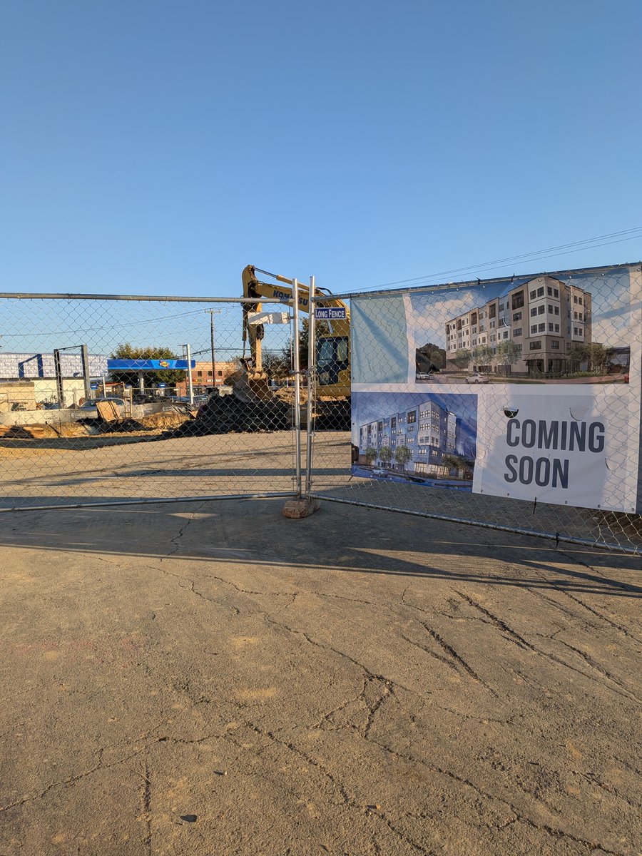 CSHInfo's tweet image. Congratulations to Wesley Housing and the Lamb Center on breaking ground on Beacon Landing! 

This project is a direct outcome of the first Virginia Supportive Housing Institute in 2022. Beacon Landing will be a 54-unit, 100% supportive housing property.

#SupportiveHousing