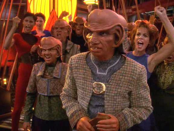BauerPunk's tweet photo. An especially good night to ignore the world and watch #AllStarTrek. https://t.co/YQAVqW7ngv