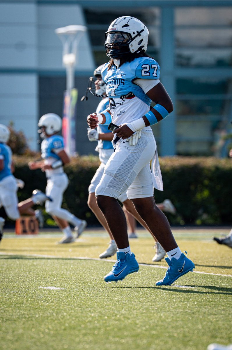 AnthonyBusby_'s tweet image. Sophmore SZN Highlights!!
Thank You seniors I’ll be back! 

hudl.com/v/2TBh6Y

@CoachAdamCruz1 @SLUHfootball @TheUCReport @Jerrystan08 @Excel360Footba1