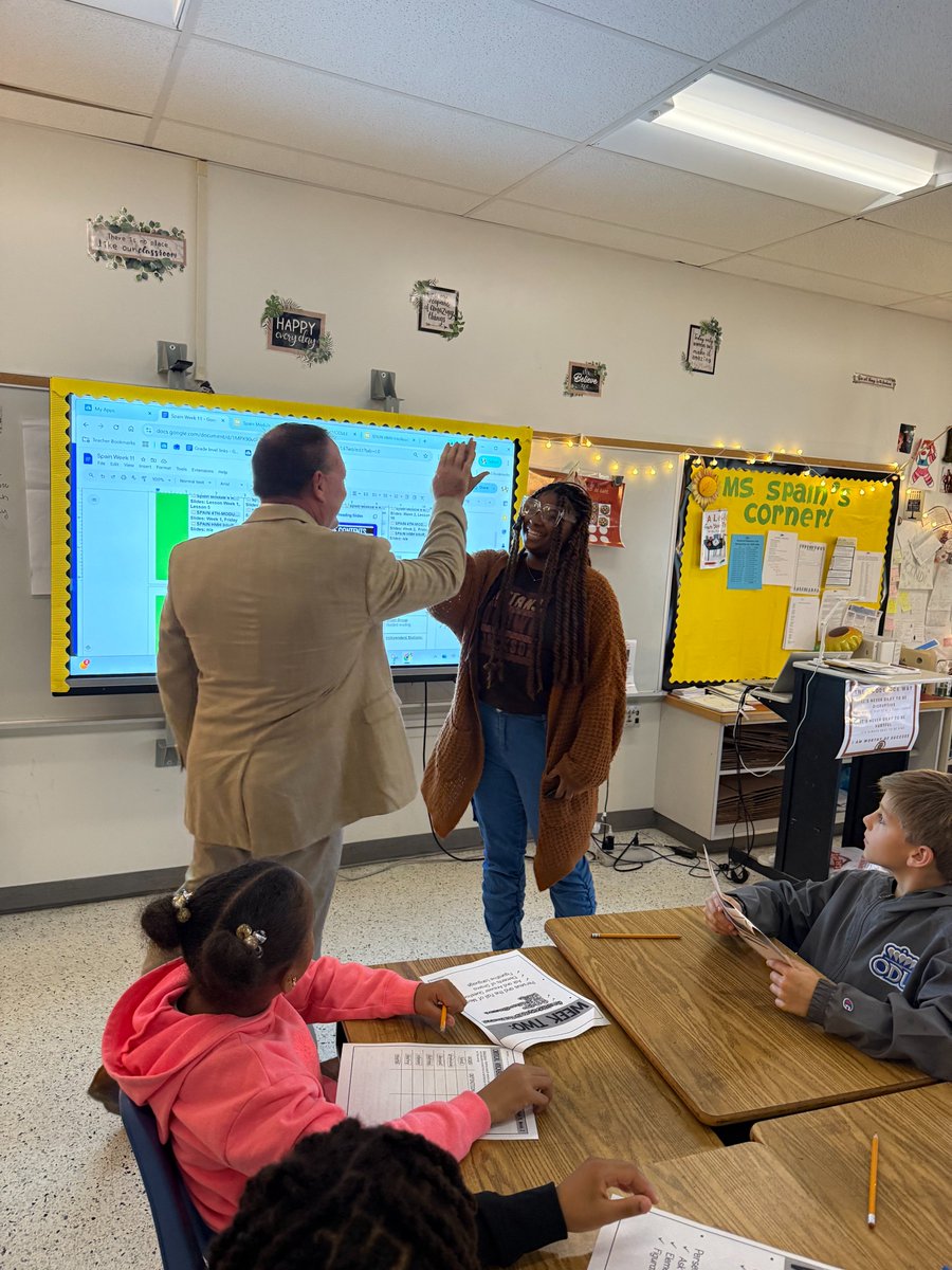 WoodchuckWorld tweet media