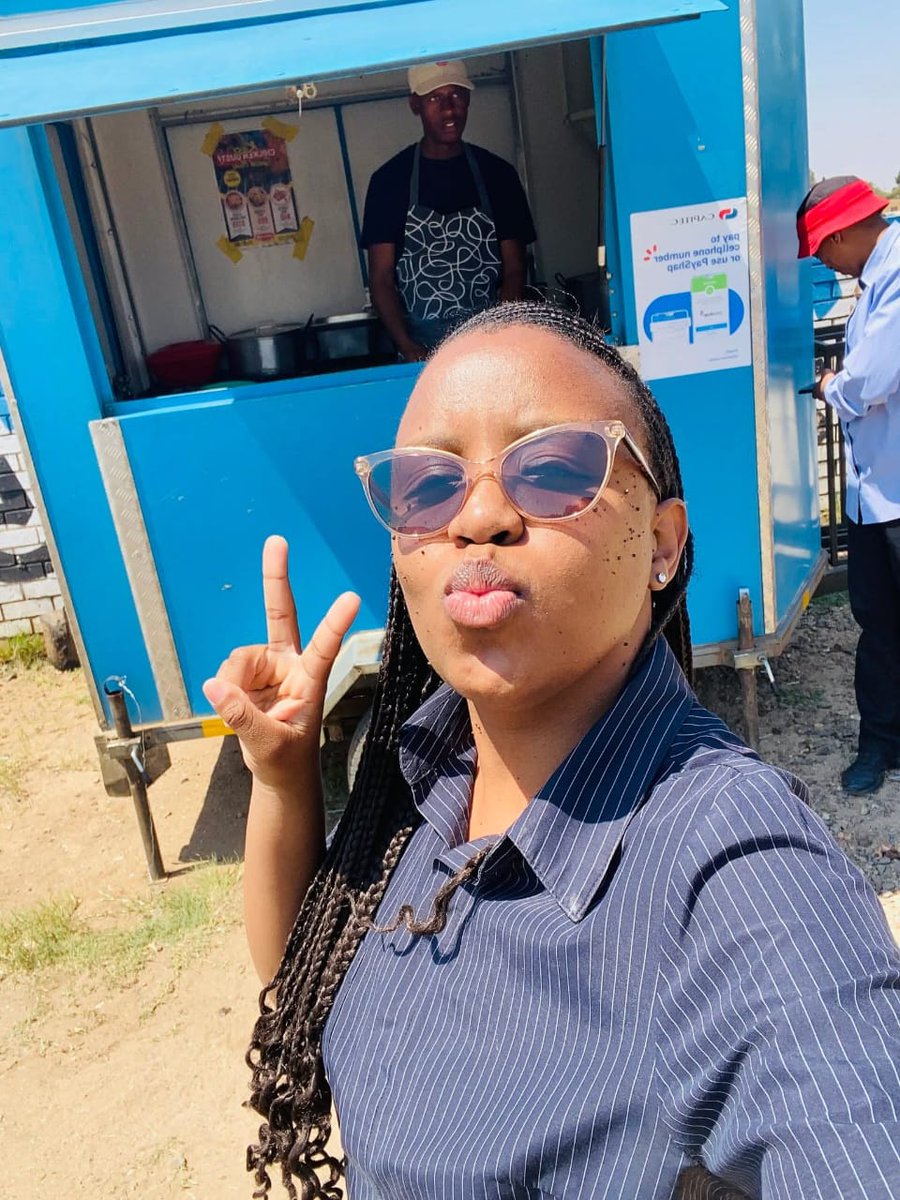 Leshomo Thabang tweet media