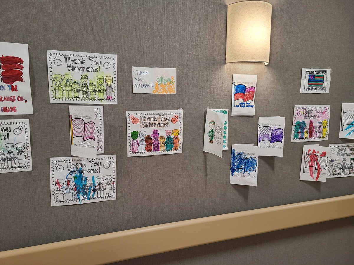 NicoleM_MN's tweet photo. So many nice Veterans Day cards from children hanging all over the Minneapolis VA medical center this week! https://t.co/jBLavv1pEo