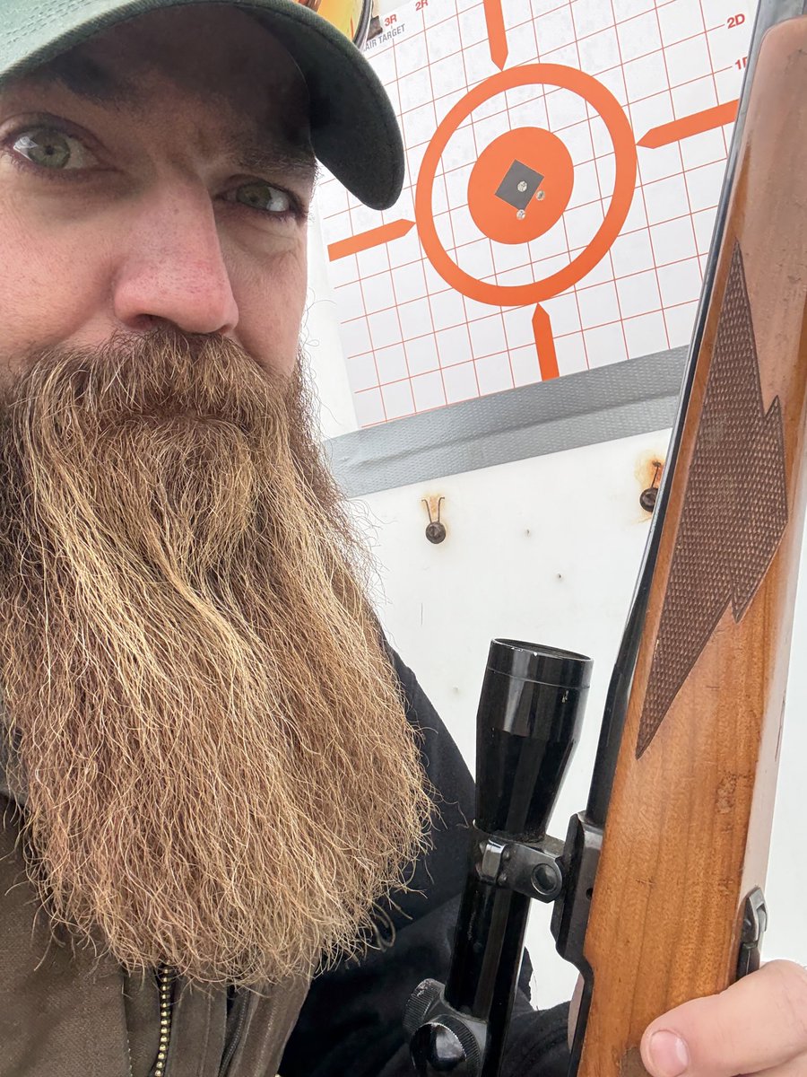 QuickDickMcDick's tweet image. Almost time, eh?

#WhiteTail #Saskatchewan #PewPew