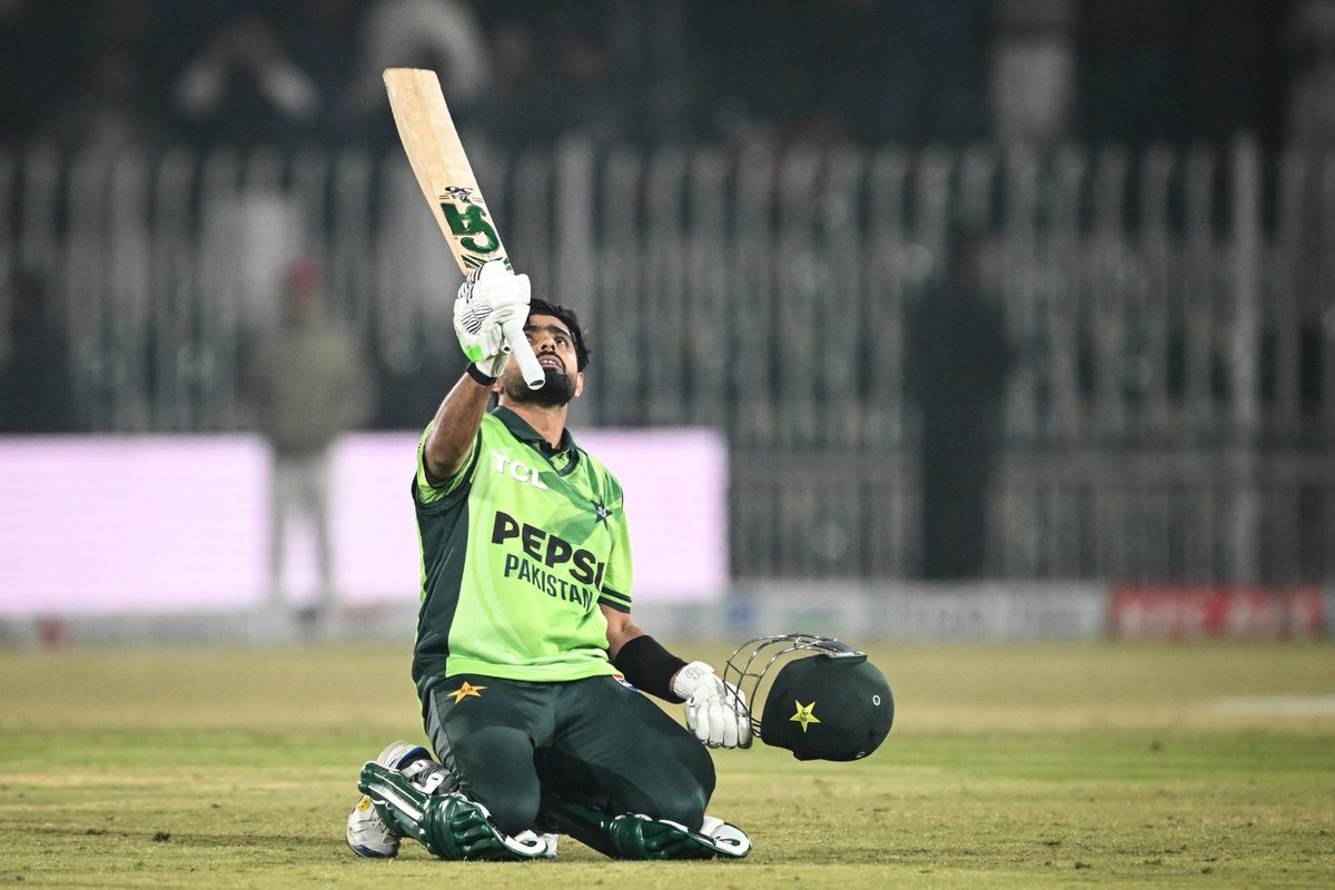 Waheed_710's tweet photo. AFTER 83 INNINGS, BABAR AZAM FINALLY SCORES A CENTURY IN INTERNATIONAL CRICKET. THE WAIT IS OVER 💚💚💚 #PAKvSL https://t.co/YD7x5k26GR