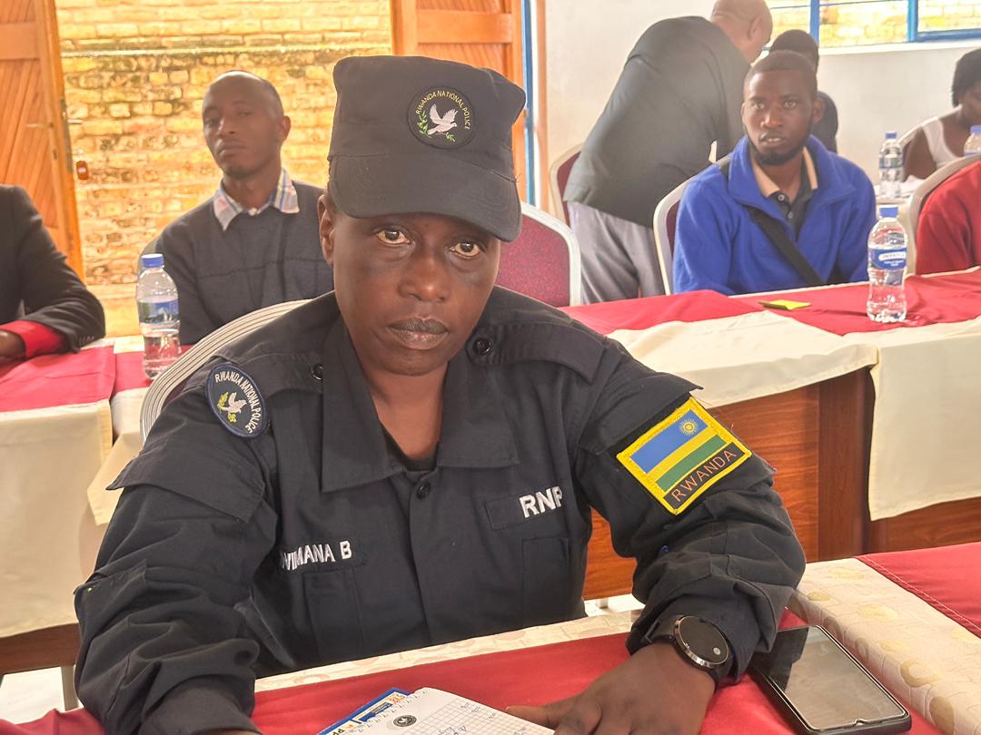 RADIOSALUS1's tweet image. Abayobora ibigo bivura ababaswe n&apos;ibiyobyabwenge, bavuga ko bari gukora ubuvugizi ku kiguzi gihanitse cy&apos;amafaranga yishyurwa n&apos;ababagana, kugira ngo n&apos;abafite amikoro make babashe kuvurwa hakoreshejwe ubwisungane mu kwivuza.
#SalusAmakuru