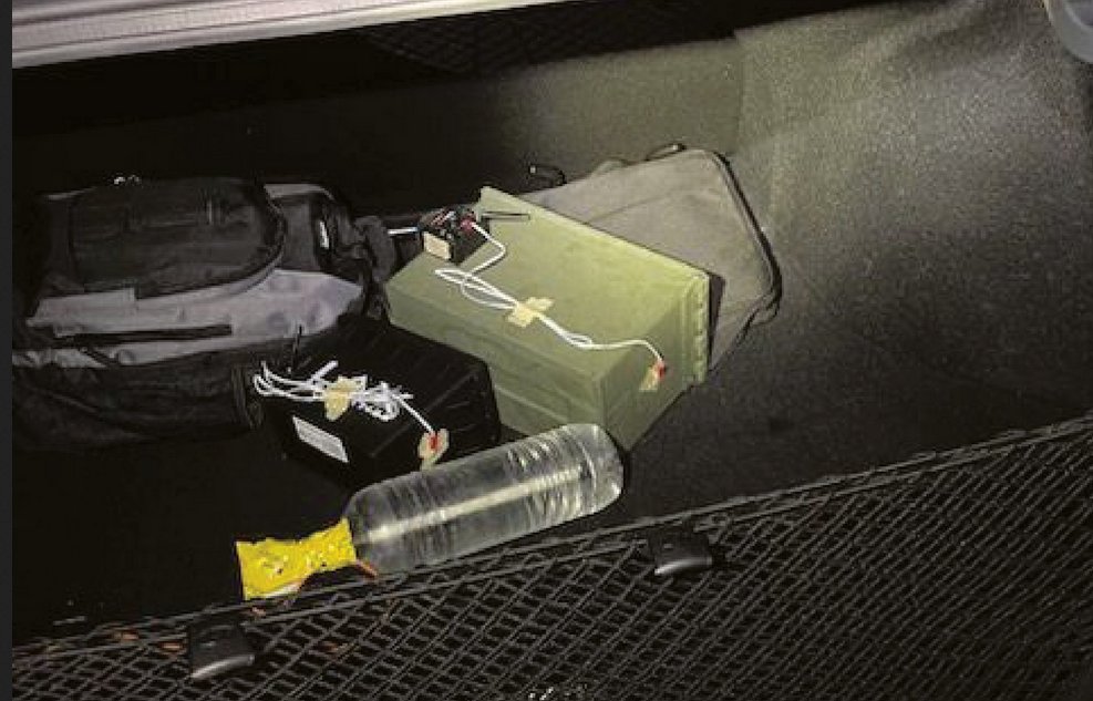 Who taught Thomas Crooks how to make an IED