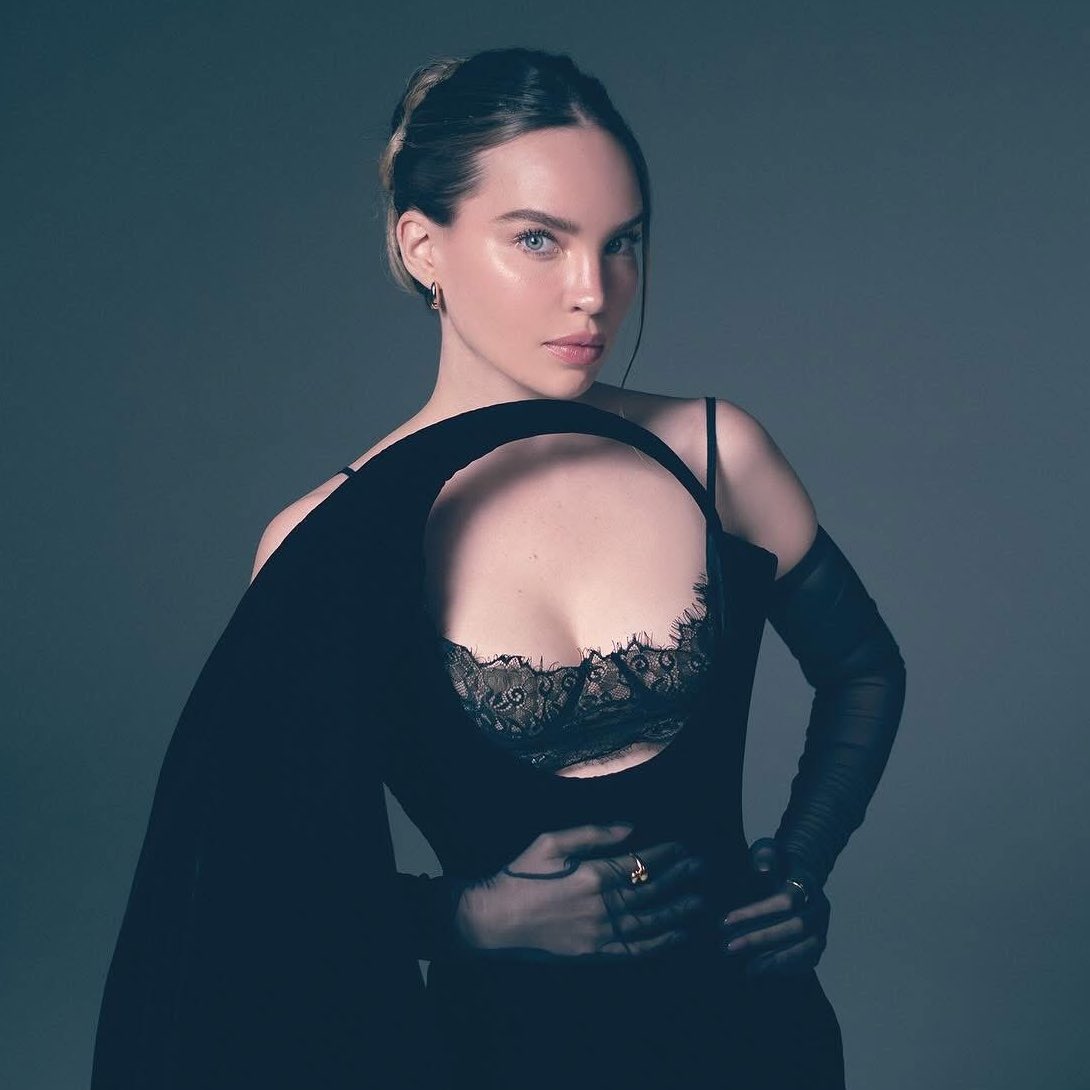 BelindaAccess's tweet image. Belinda se encuentra entre las figuras femeninas galardonadas del ‘MEN OF THE YEAR 2025’ de GQ México y Latinoamérica.