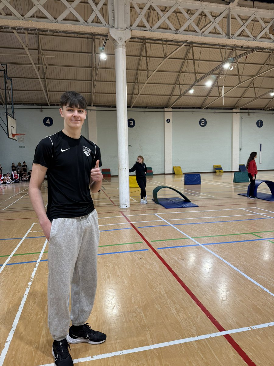 ActiveSchoolsIC's tweet image. PRIMARY SPORTSHALL | Huge thank you to @ClydeviewPE Sports Leaders who were a great help and a credit to the school today 👏👏💪

#RoleModels✨