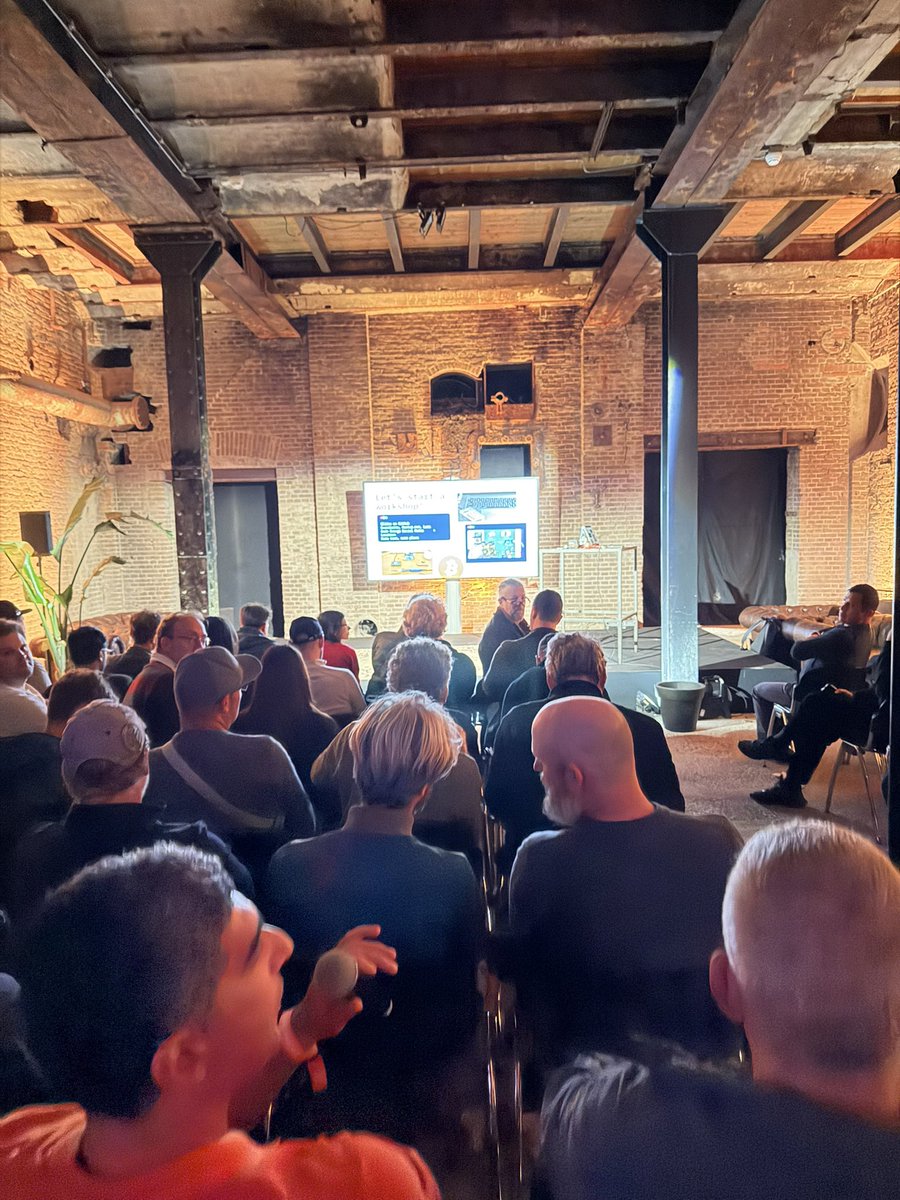 CodeOrangeDevs's tweet image. Our workshops are interactive Socratic Seminars where the audience does most of the talking 😇