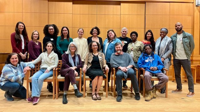 WolfTrap_Edu's tweet photo. Last week’s PD training brought together 15 Wolf Trap Teaching Artists + four @FCPS educators, who provided insight on how to work best in the first-grade classroom: "First-graders want to take on challenges, they want to be independent, but they still need to be supported.” https://t.co/prnyuHLYgd