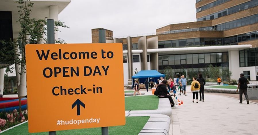 Come meet our Forensic staff and learn more about our courses at one of our upcoming undergraduate open days. Book your place here: buff.ly/3IpExf1
<a href="/HuddersfieldUni/">University of Huddersfield</a> <a href="/HudSAS/">AppSci UHuddersfield</a>
 #University #openday #forensics  #Huddersfield #Yorkshire
