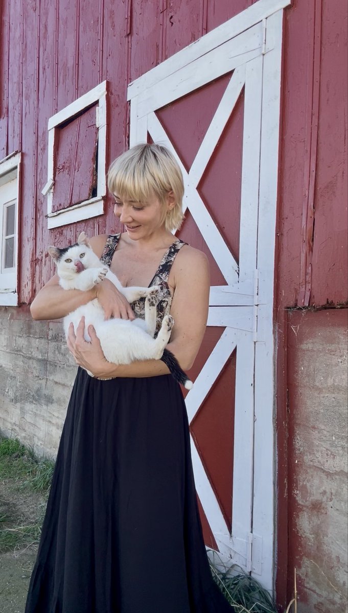 𝔈𝔩𝔦𝔷𝔞 tweet media