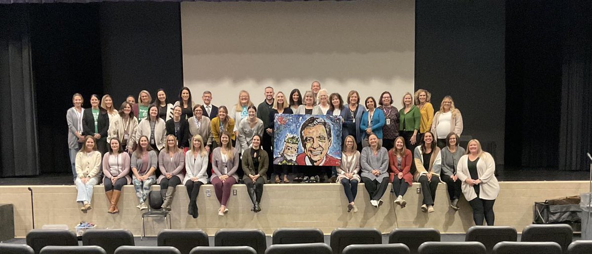SAESTitans's tweet image. Yesterday was a beautiful day in the SAES neighborhood as we celebrated World Kindness Day by wearing cardigans to honor the legacy of Mr. Rogers ❤️