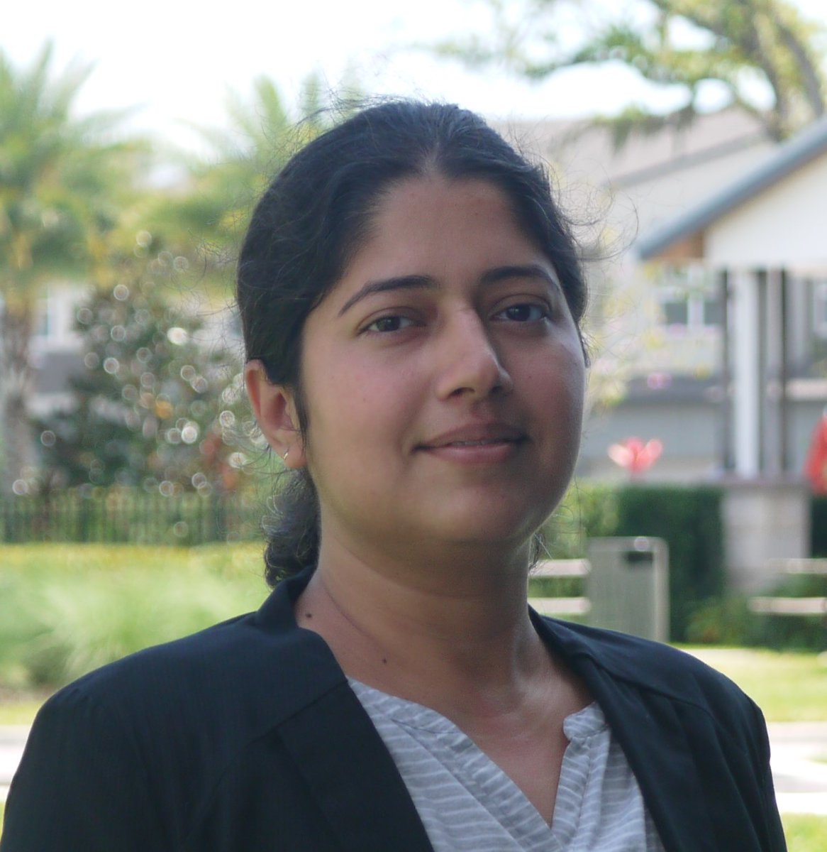 We're celebrating the achievements of Assistant Professor Shruti Vyas, who was named senior fellow of the Institute of Electrical and Electronics Engineers (IEEE). Only 10% of members receive this honor! Congrats, Shruti! bit.ly/4p3RNKa