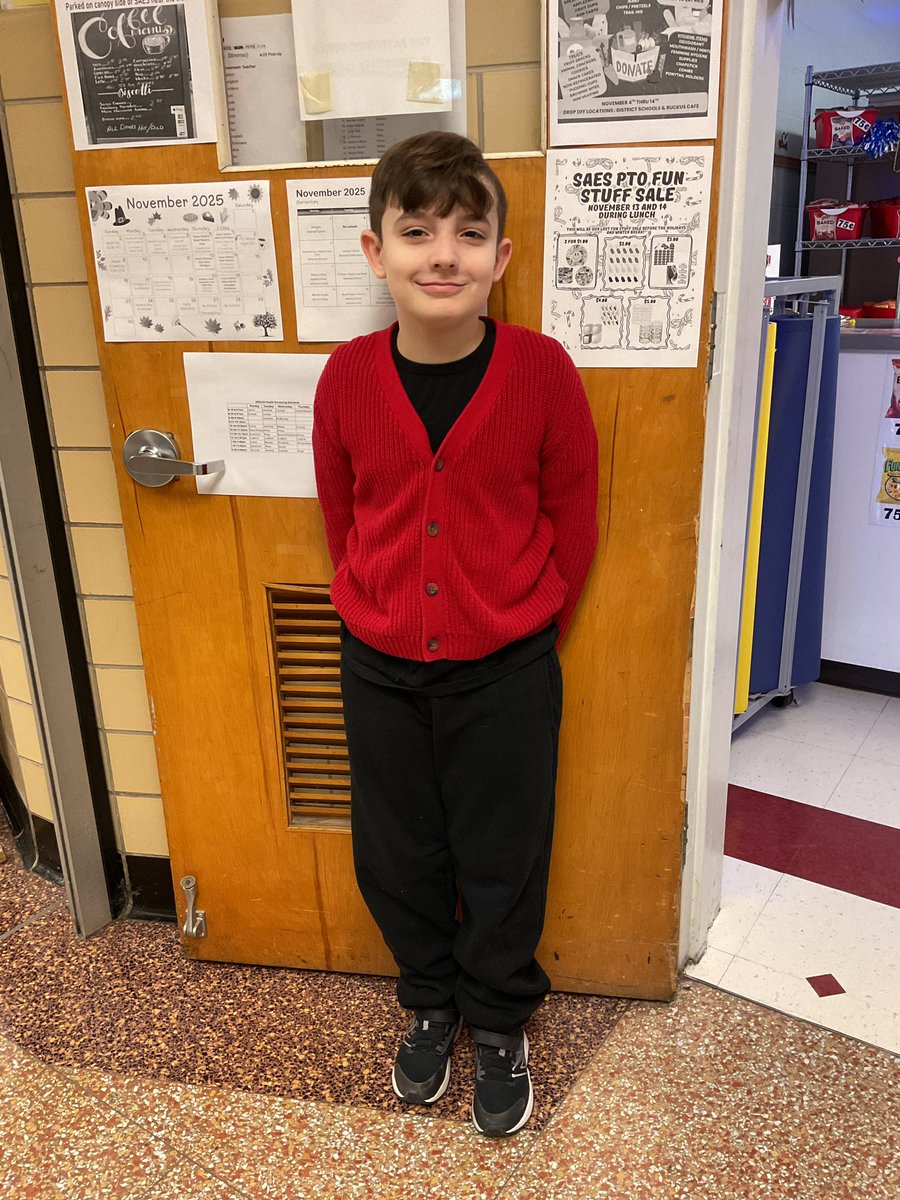 SAESTitans's tweet image. Yesterday was a beautiful day in the SAES neighborhood as we celebrated World Kindness Day by wearing cardigans to honor the legacy of Mr. Rogers ❤️