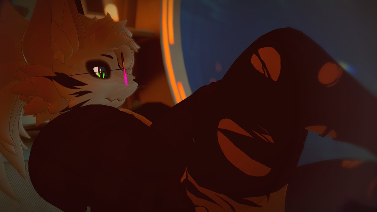 ItsLunarArray's tweet image. The ocean is beautiful in moderation :)