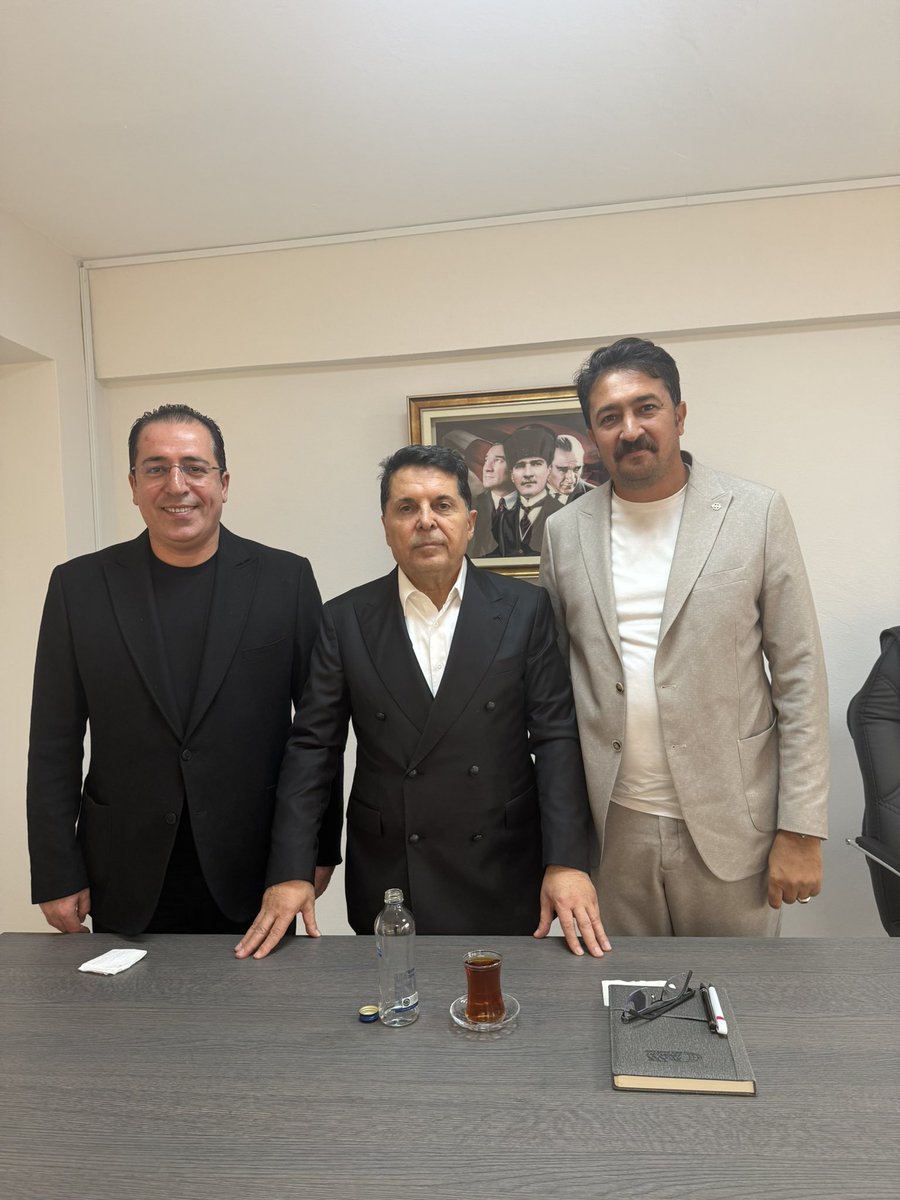 Adaletin olmadığı, eline asayı alanın Musa olduğu orta doğu toplumlarında adaletten bahsetmek ne mümkün. Bu sebeple ailesinin, sevenlerinin ve kendisinin 13 ayı çalınan prof. Dr. Ahmet ÖZER hocamın tahliyesi için adalet sonunda tecelli etti diyemeyeceğim, fakat özgürlüğüne ve