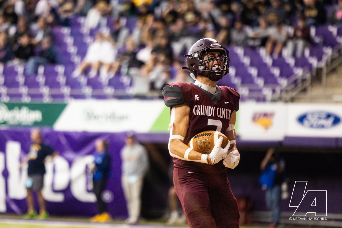 End of an era 🫡 

Grundy Center went on one of the most dominant runs in the states history 

3 Straight Titles🏆
31.8 Point Differential🚀
50-0 Undefeated Run⭐️
3rd Longest Streak Ever🔥

#iafootball x #iahsfb