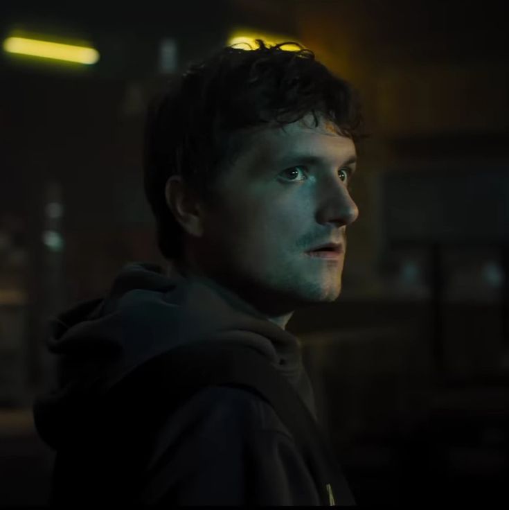 mikeschmidtwife's tweet image. this dude is already the perfect michael afton and couldve mastered the look of him in the minigames too but yall hate good storytelling