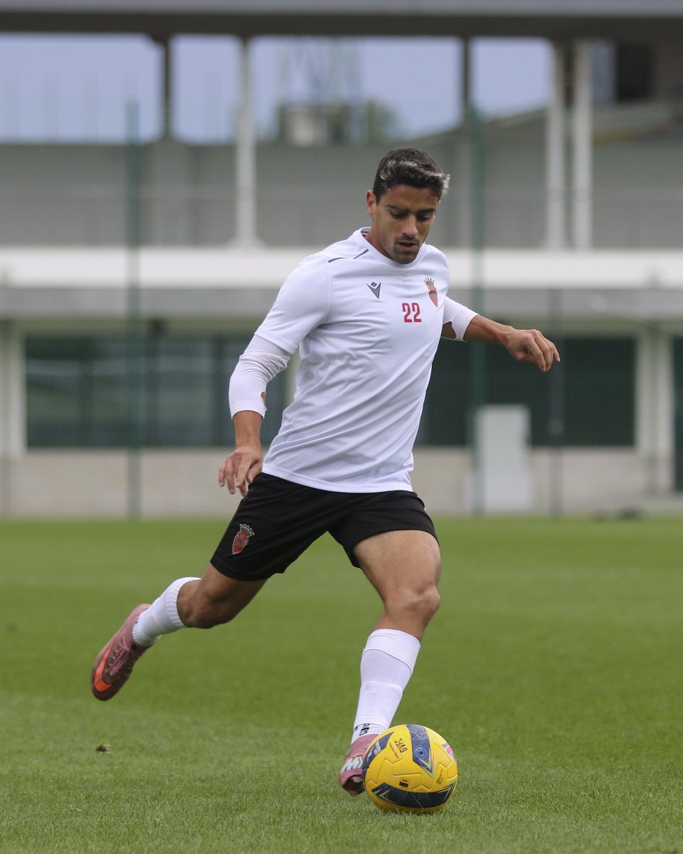 FC Penafiel tweet media