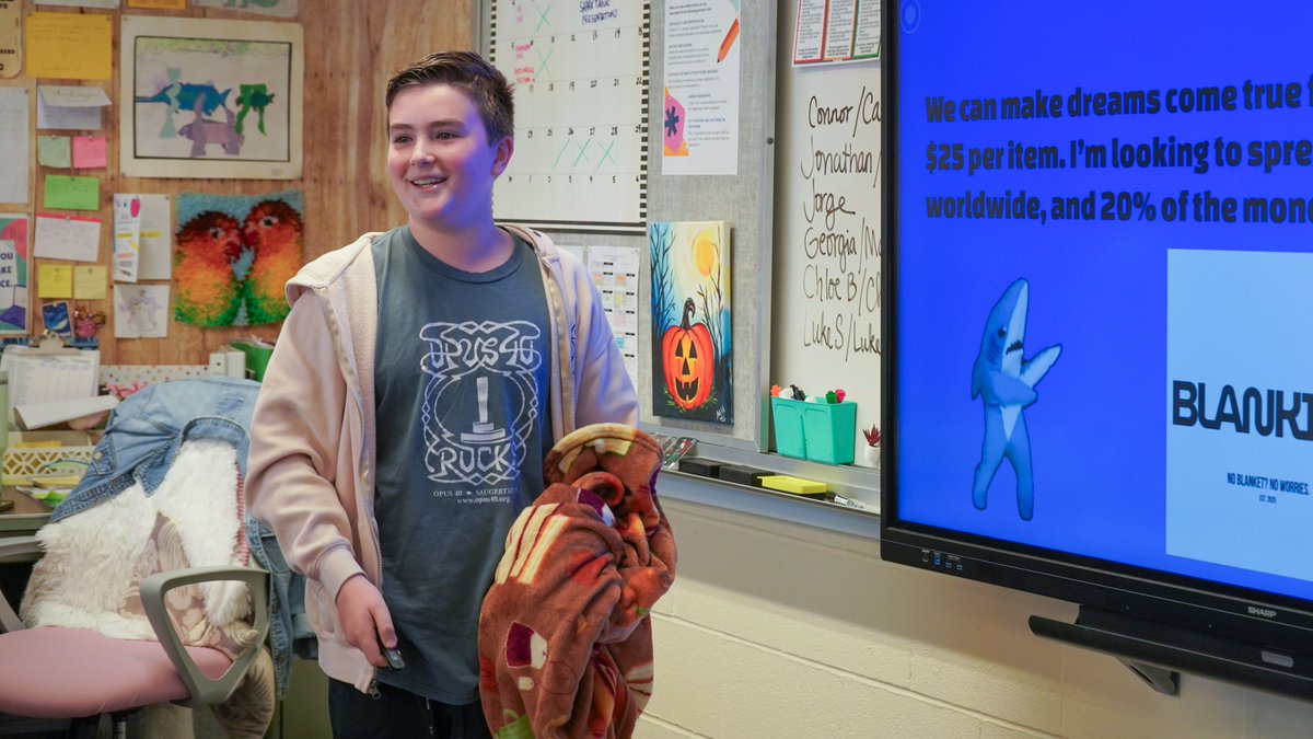 ccsdschools's tweet image. Sharks aren’t the only ones circling big ideas—FFMS Falcons are, too! #ClarkstownCSD seventh graders pitched original projects like Intellimark, FlipSneak and Blankirt to a panel. Their ideas proved they could soar, even in a tank full of sharks. #ClarkstownCommitment #Innovative