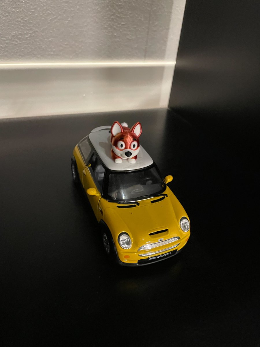 OneDataScan's tweet image. Tiny corgi toys have taken over the office! 🐾 

After last year’s duck hunt, this surprise brought even more smiles and laughs. Shout out to the sneaky teammate who hid these; we’re loving the fun and teamwork!