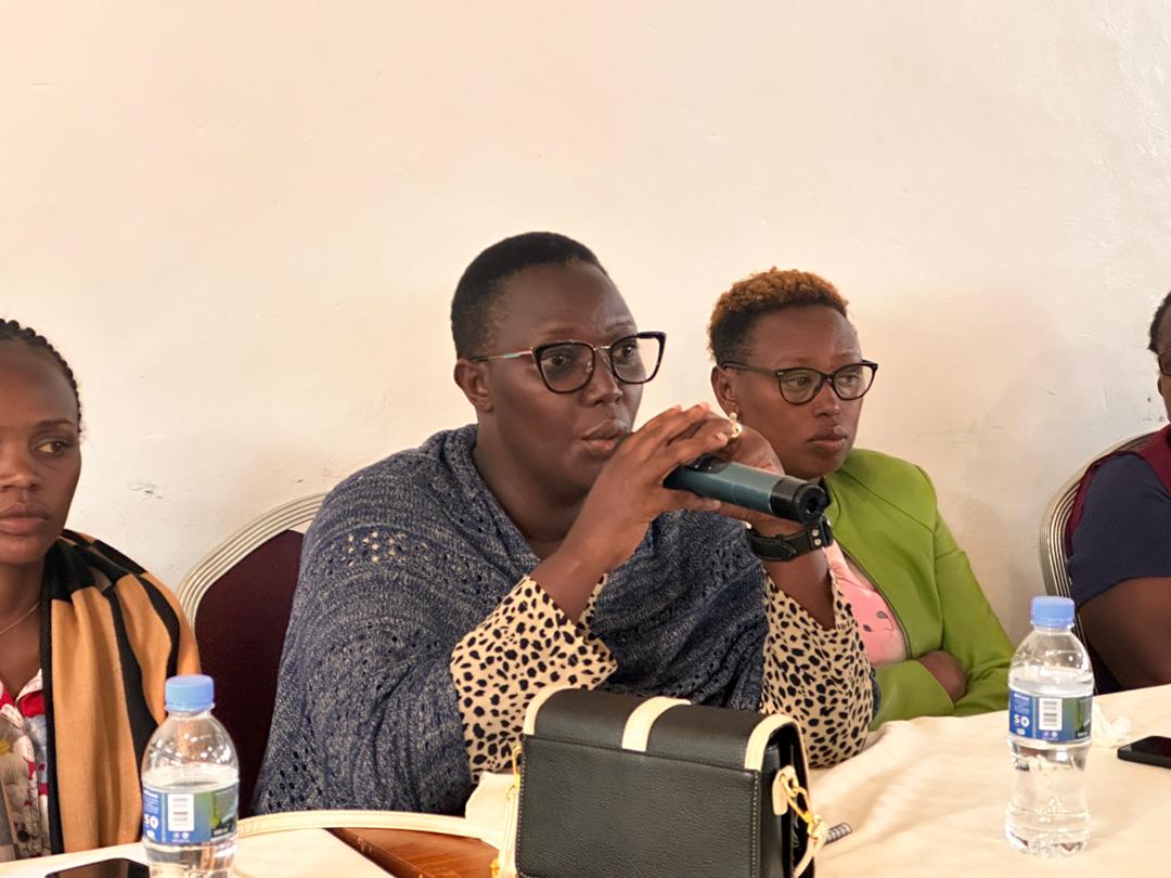 RADIOSALUS1's tweet image. Abayobozi ba Sosiyete Sivile n&apos;abayobora ibigo by&apos;amashuri muri @HuyeDistrict, basaba @Rwanda_Edu gushyiraho umukozi ushinzwe ubuzima bwo mu mutwe mu bigo by&apos;amashuri, kuko byagaragaye ko hari abana baza kwiga bafite ibibazo nk&apos;ibyo.
@RBCRwanda 
#SalusAmakuru