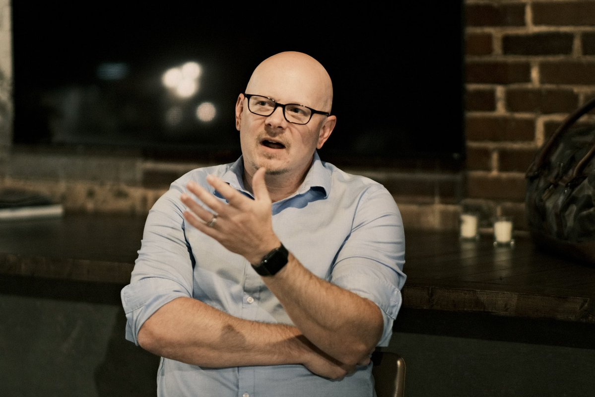 umdeclaration's tweet image. Tariffs are playing a huge role in shaping America’s economy. A big thanks to Dr. Josh Hendrickson, Chair of the Economics Department, for his fascinating explanation of how it all works!