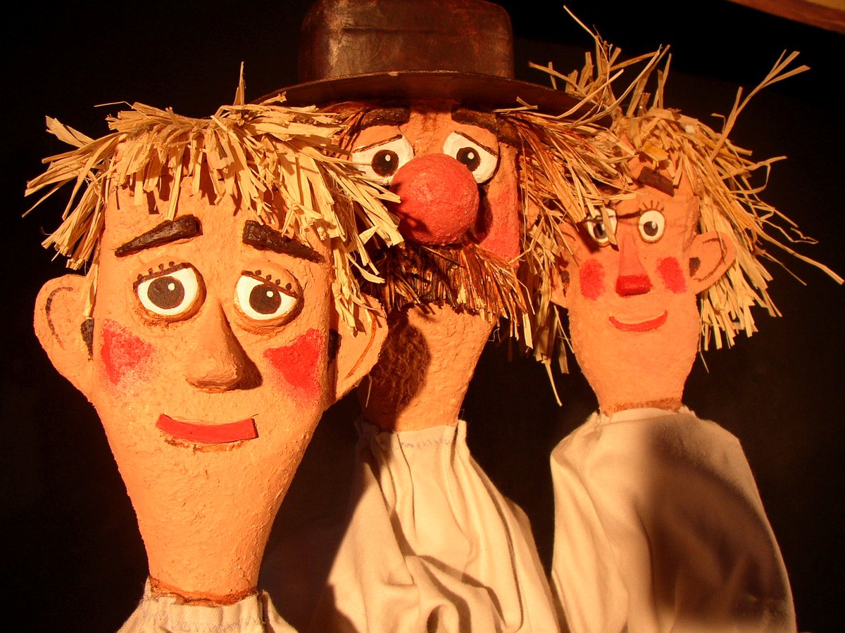 maskandpuppet's tweet photo. Come in out of the cold this weekend for Hansel and Gretel on Sat 15 Nov 11am &amp; 2pm by Clive Chandler and His Puppets. Craft activities in the Cafe too. https://t.co/TYiolAdRwD @WhatsOnGlasgow @westendermag @PrimaryTimes @WTDWTK @WhatsOnNetwork @westendlife https://t.co/rlaYYZV3UE
