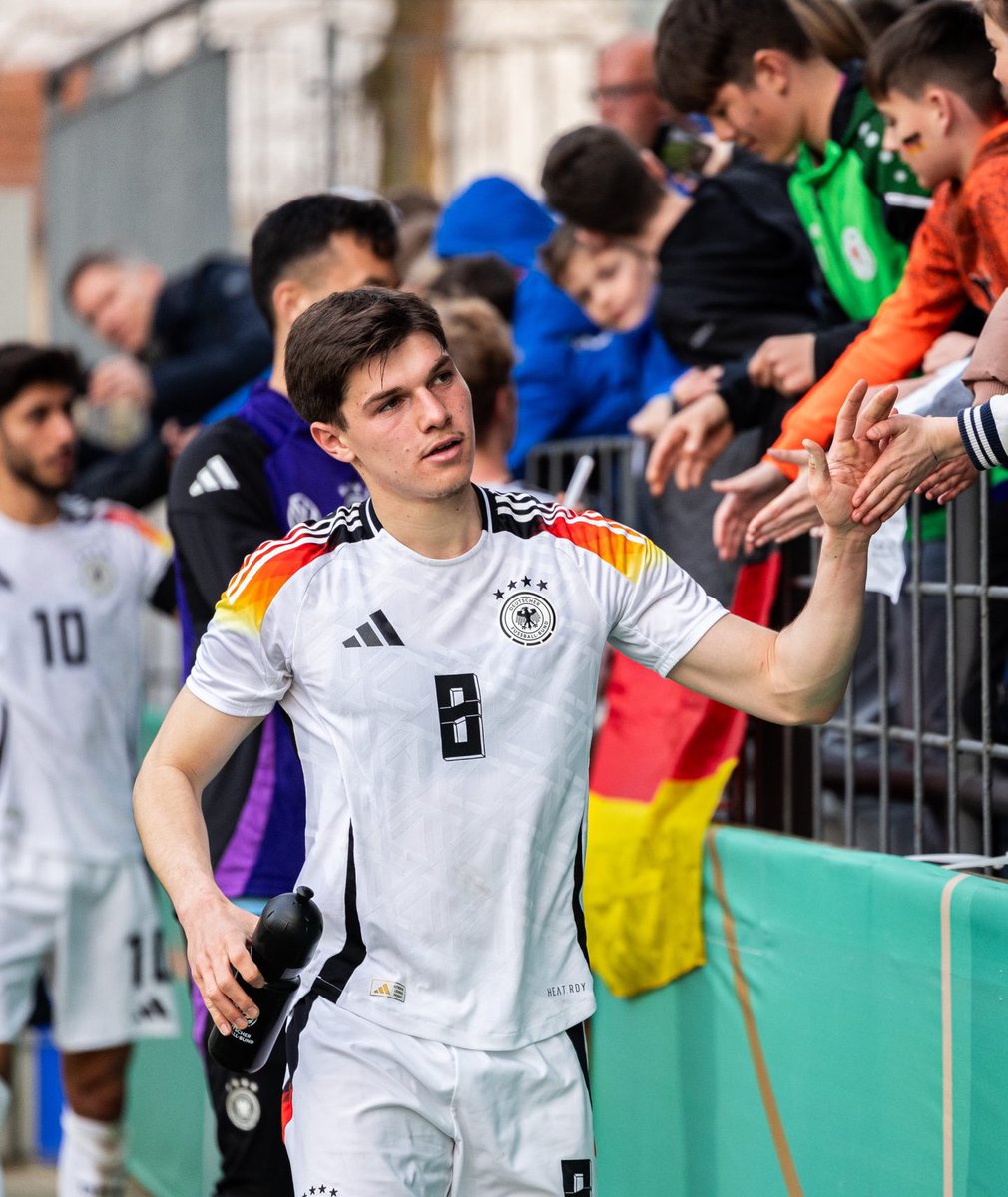 🇩🇪Mert Kömür (20, 2005)

Such a good watch
- 2 Assists both for Tom Bischof.
- 6 Key Passes
- 3 Big Chances Created

Might only have been Malta U21, but love his style. Forward-facing, always positive, risk taking, and will to impact the game.
Augsburg’ Gem 💎