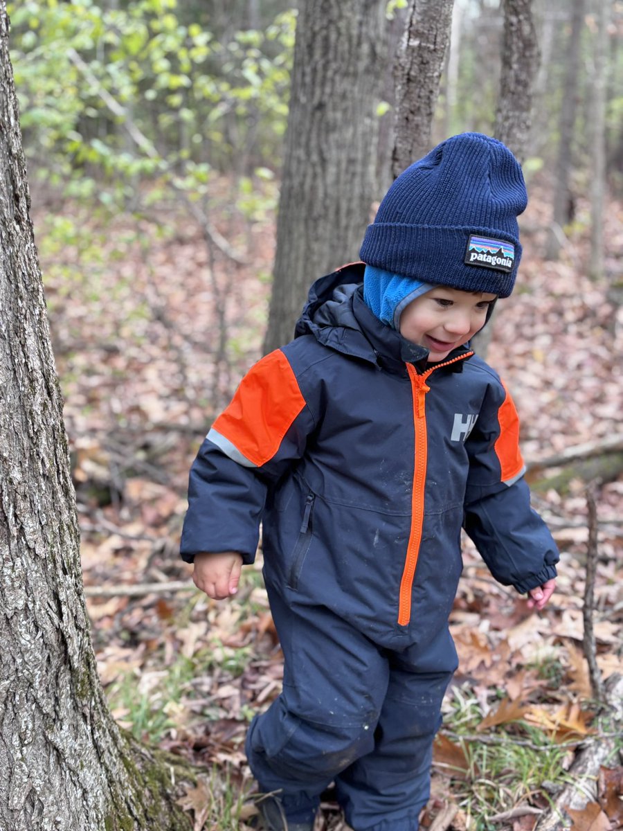 MrsLandryOCSB's tweet photo. Mat leave days at Ottawa Forest &amp; Nature School have filled my cup 🌿 Watching my kids explore + learn is inspiring… and I can’t wait to carry that curiosity into my own kindergarten outdoor learning. ✨@CorpusOCSB @afcs_seaf https://t.co/h7PtCimv1v