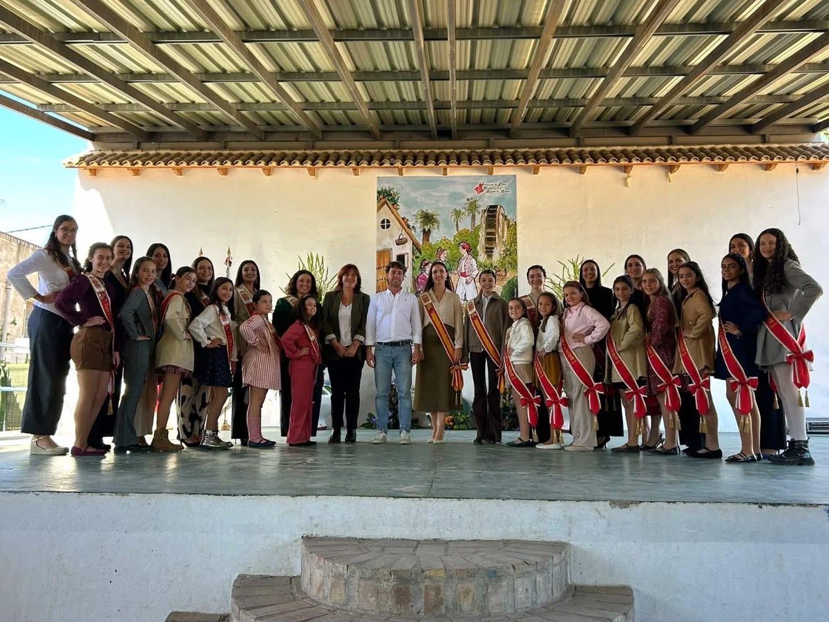 eltablacho's tweet image. El pasado sábado nuestra reina infantil, Sofía, asistió como Dama de Honor junto al resto de sus compañeras a la I Jornada de Puertas Abiertas de la FPH